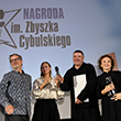 Nagroda im. Zbyszka Cybulskiego 2023. Bartosz Żurawiecki, Agnieszka Żulewska, Piotr Bartuszek, Gabriela Muskała. Fot. Katarzyna Rainka